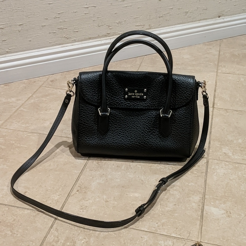 Kate Spade Black Crossbody - classic!